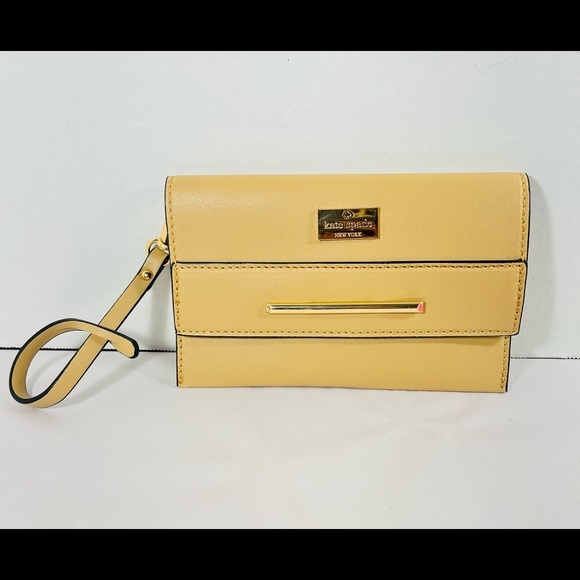 kate spade Handbags - Kate Spade tan leather wristlet